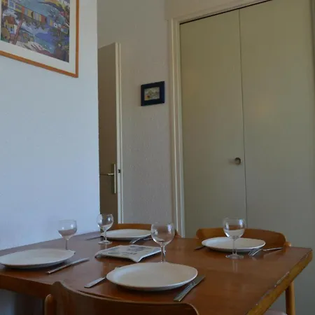 Studio Cap D'Agde, 1 Piece, 4 Personnes - Fr-1-249-7